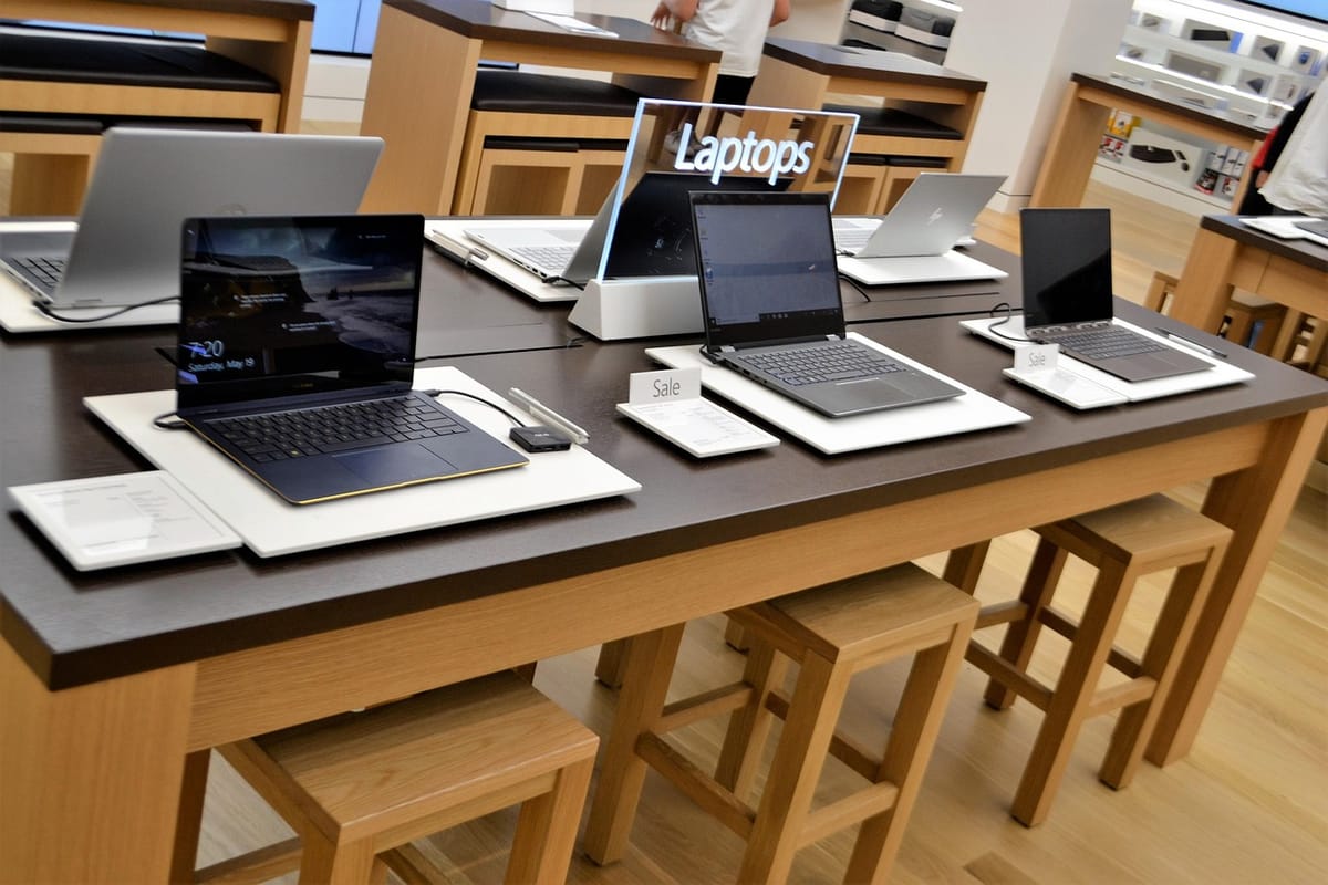 How to choose a laptop in 2026: a plain guide